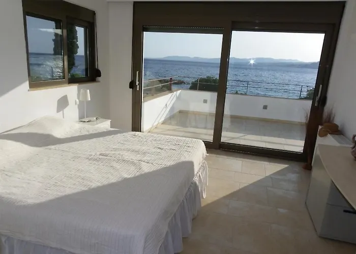 Villa Pefkos Beachfront Pefki